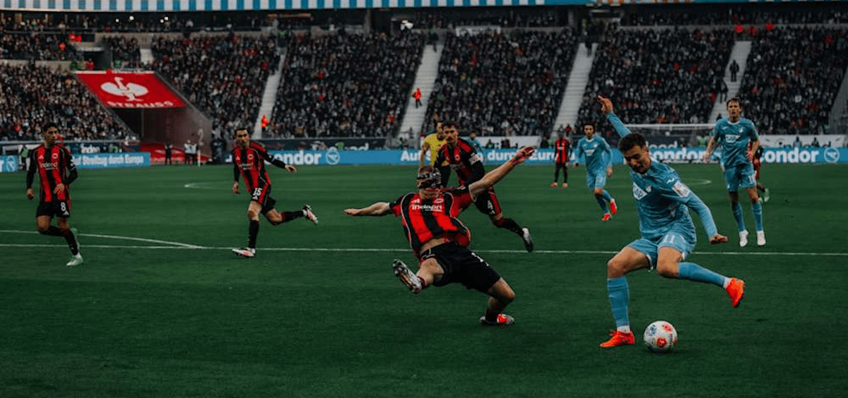 欧冠焦点战：法兰克福VS热刺，恩怨局再续，谁能笑到最后？