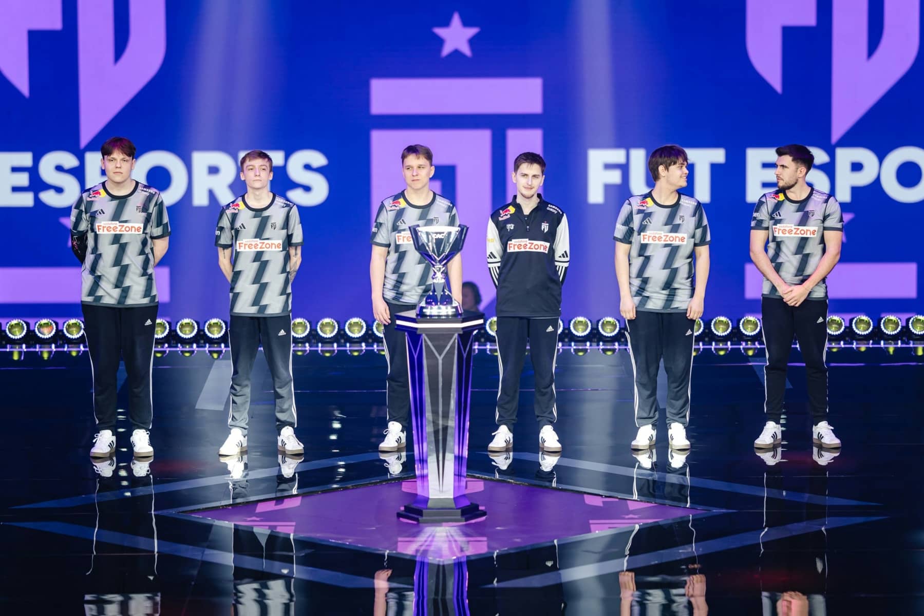 PGL克卢日-纳波卡2026：FUT Esports临危受命，Legacy因阵容问题退赛